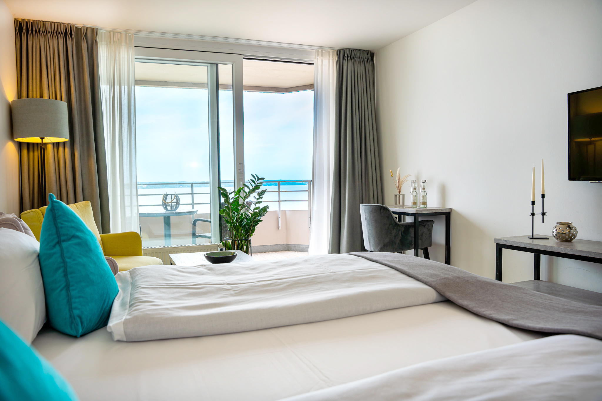 Doppelzimmer Wasserseite – Hotelzimmer in Glücksburg